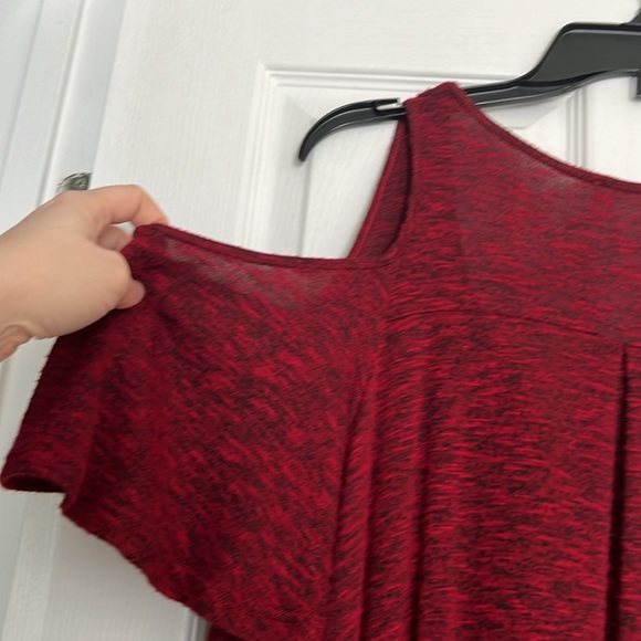 Lush Maroon Knit Top - Picture 3 of 3